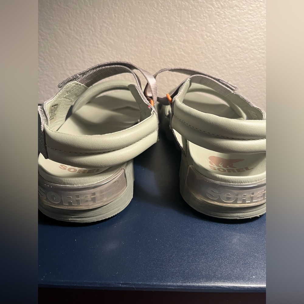 SOREL ( Olive green) straps sandals size 7 - Picture 5 of 7